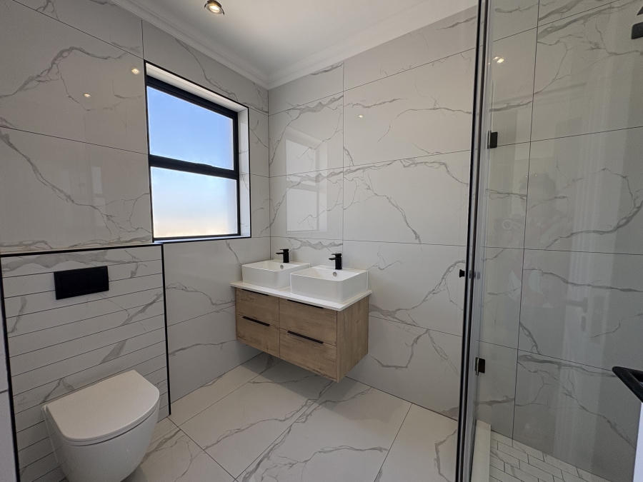 4 Bedroom Property for Sale in Sandown Western Cape